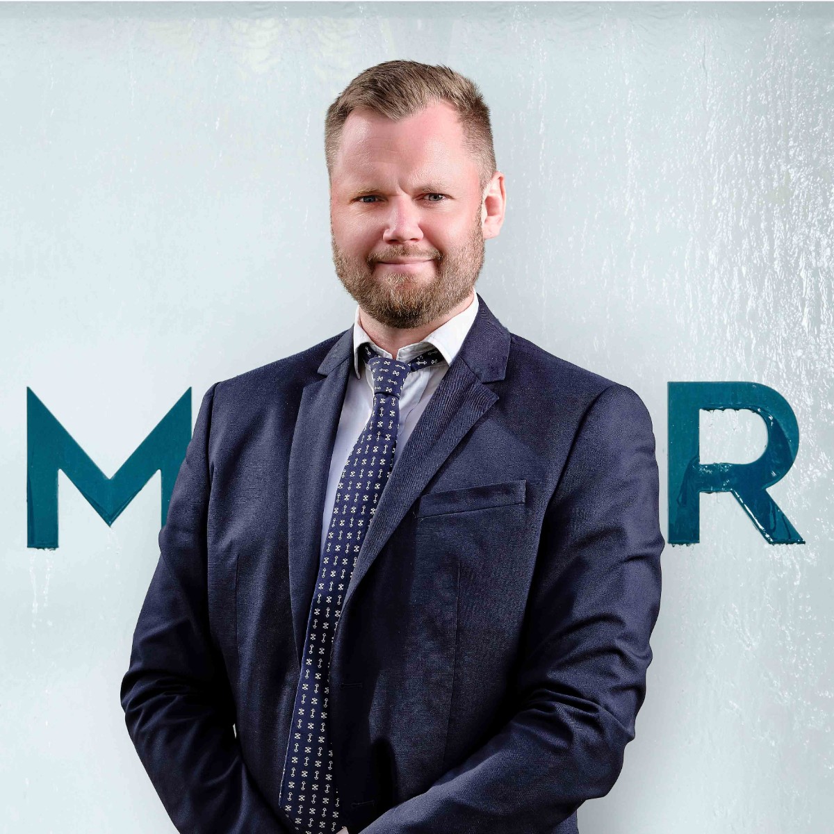 Portrait of Alex Jonsson, International Property Advisor at MOVR Real Estate